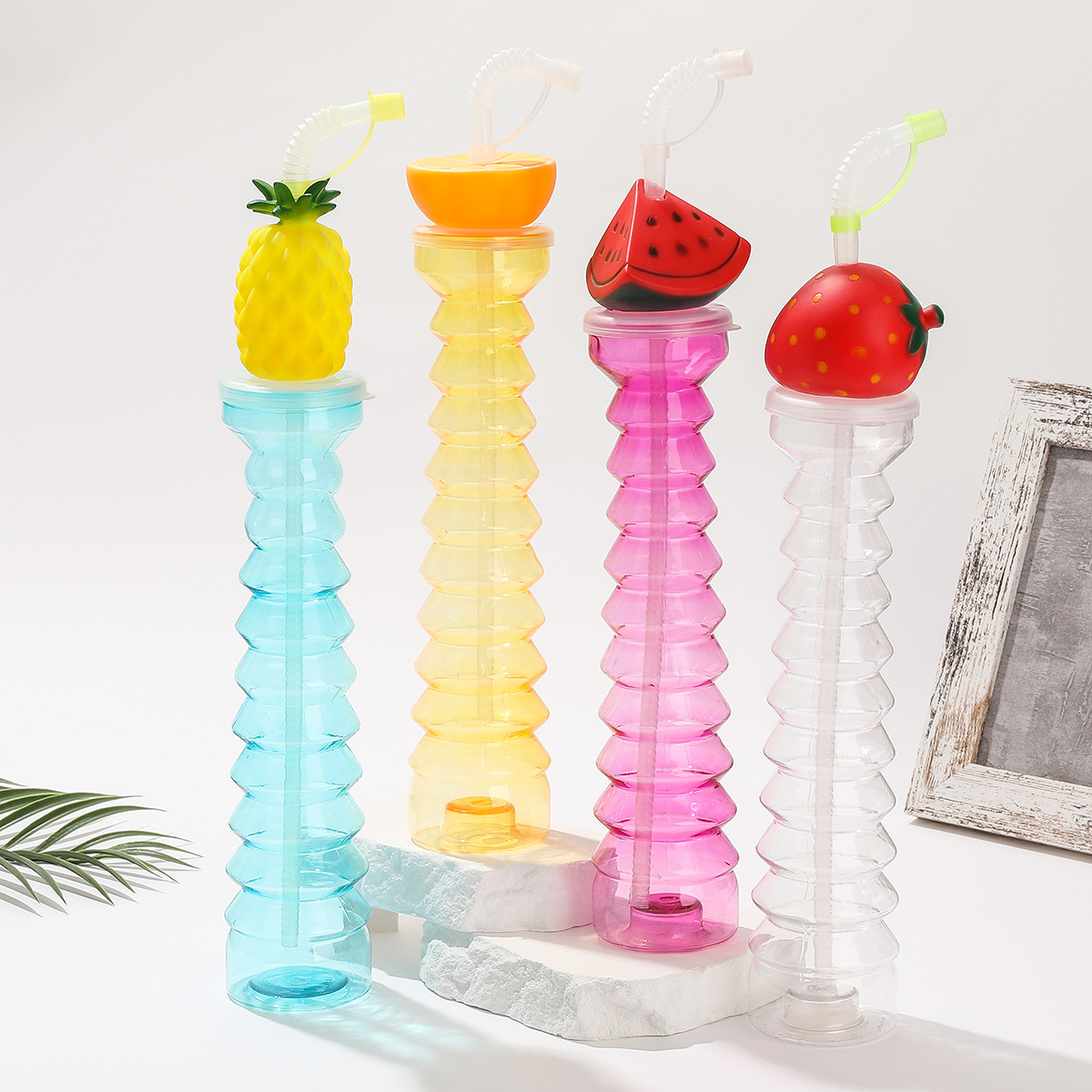 Cross-border new creative PET straw cup, cartoon cup, coconut tree torch, fruit cup, festival event gifts, new gifts full figure