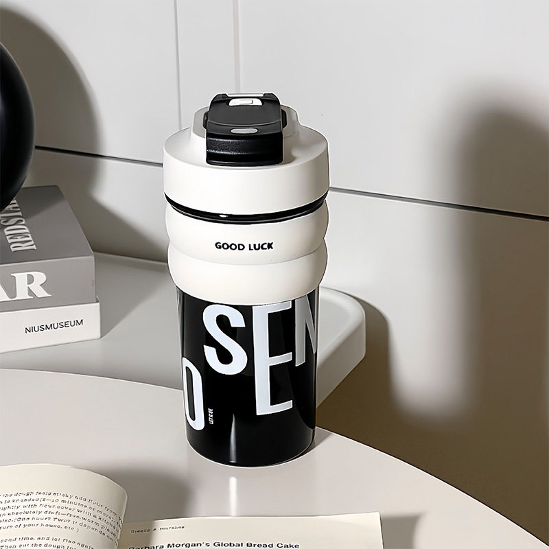 Tritan's new sports water cups for both men and women have a high appearance level. They are heat-resistant and shockproof in summer, featuring straw cups and coffee cups details Picture