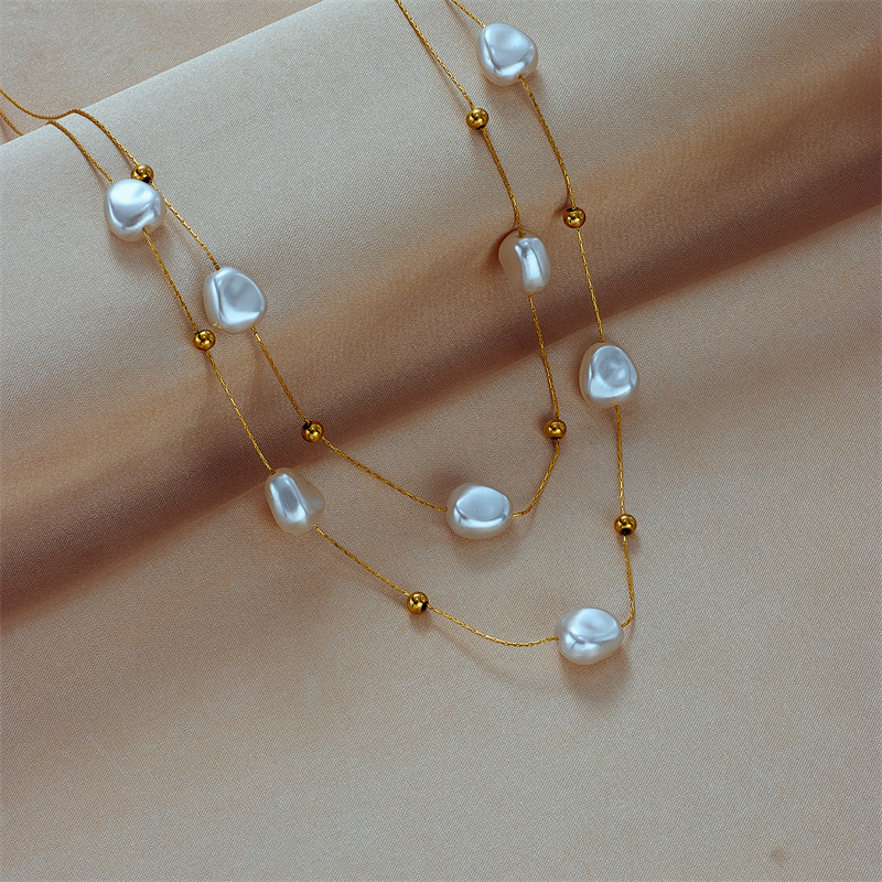 European and American cross-border fashion, versatile, personalized, retro Baroque pearl double titanium steel collarbone necklace details Picture