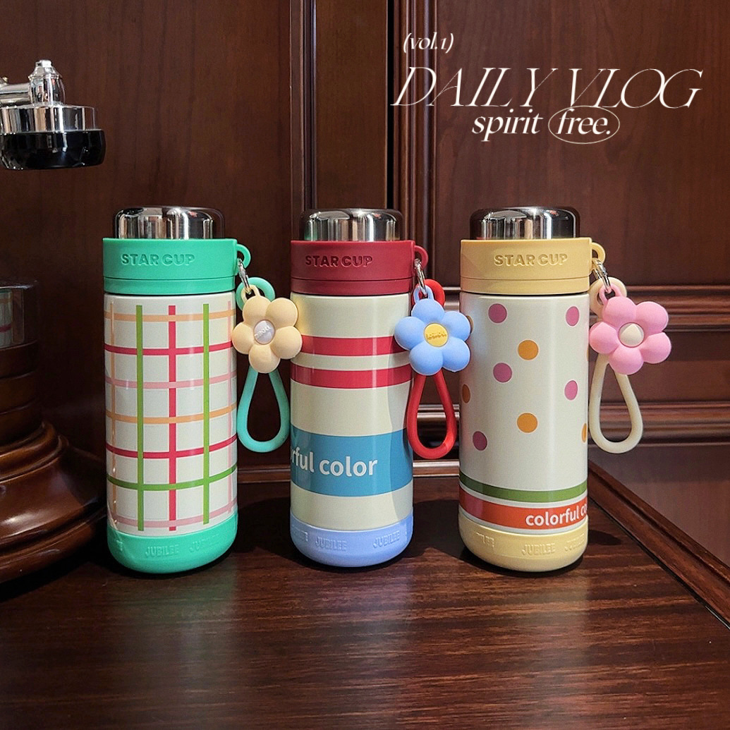 Girls' exquisite small flower insulated cup, high appearance level portable water cup, fashionable gift for girls, stainless steel retro cup details Picture