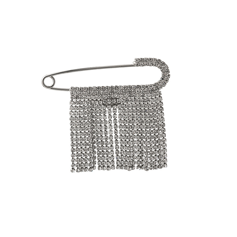 A stylish and elegant European and American high-end, cold style, ins style, fringed chain with full diamonds, exaggerated brooch, a trendy and grand chest accessory Item Picture