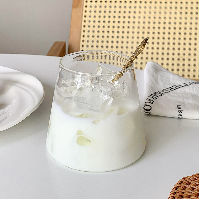 Customizable Fuji Mountain glass cup, iced Americano latte coffee cup, household high borosilicate glass cold drink cola water cup Application Scenario