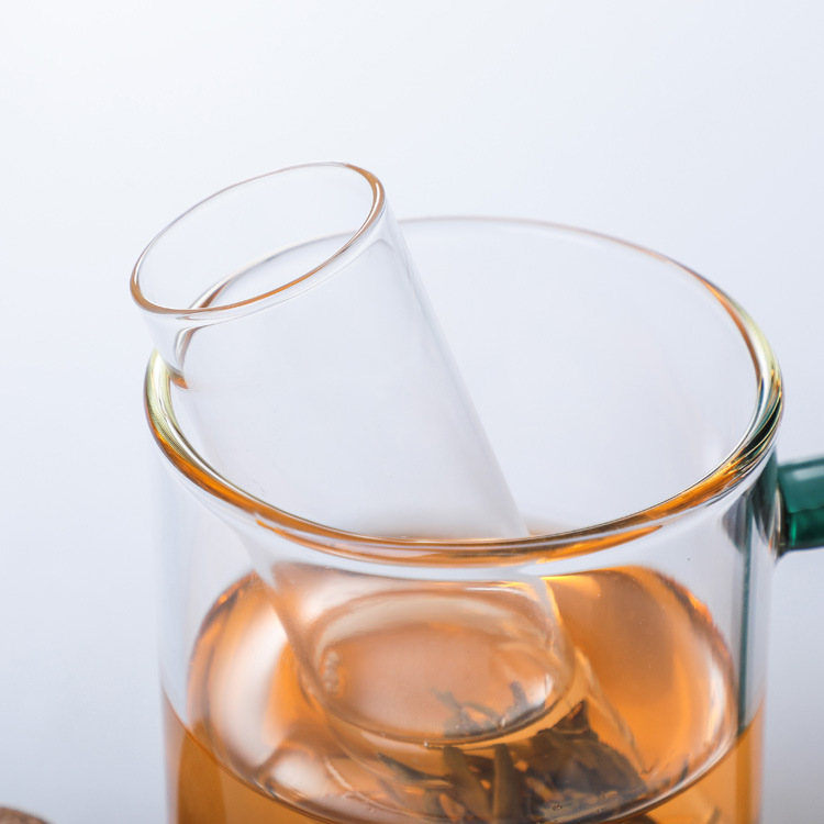 Glass test tube tea strainer, office wholesale, popular and lazy tea-making wonder, tea water separation filter, tea set accessories Application Scenario