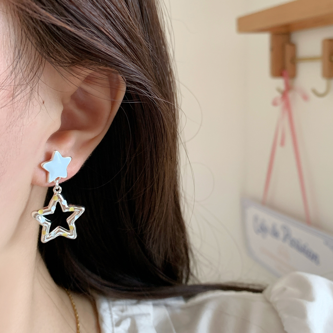Summer cute oil-dripping blue cat ear earrings, silver needle cartoon Korean version creative and fresh five-pointed star ear studs Specification drawing