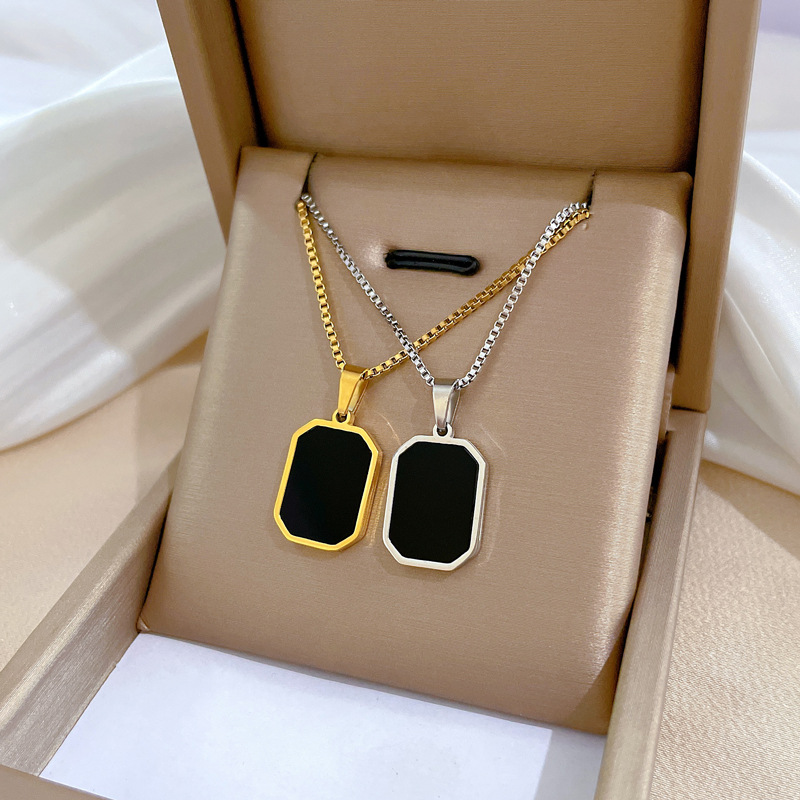 【 All-titanium Steel 】 Geometric square minimalist style, real gold necklace inside the furnace, female Instagram influencer collarbone chain full figure