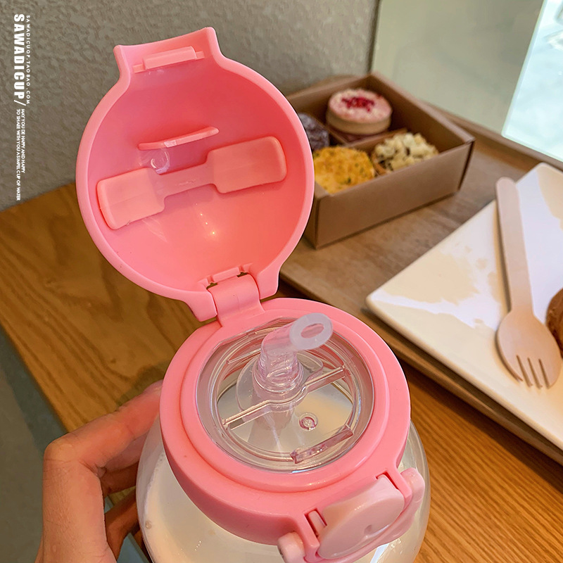 A cute girl's water cup with a straw, high appearance level, large-belted cup, children, students, Internet celebrity, large-capacity plastic slanted span water bottle Specification drawing