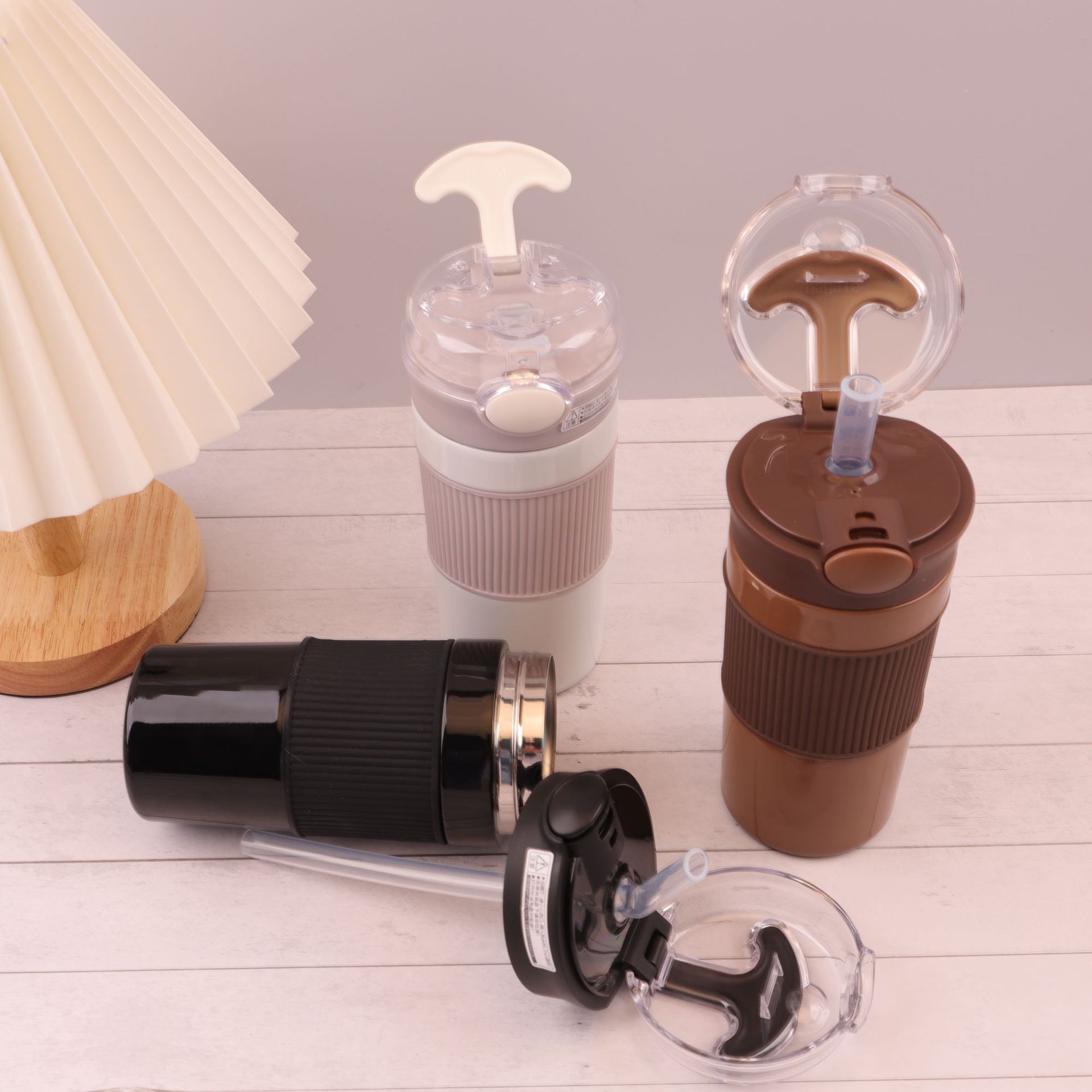 Wholesale of 304 stainless steel insulated cups, silicone sleeves, pop-up straws, coffee cups and outdoor portable water cups from manufacturers details Picture