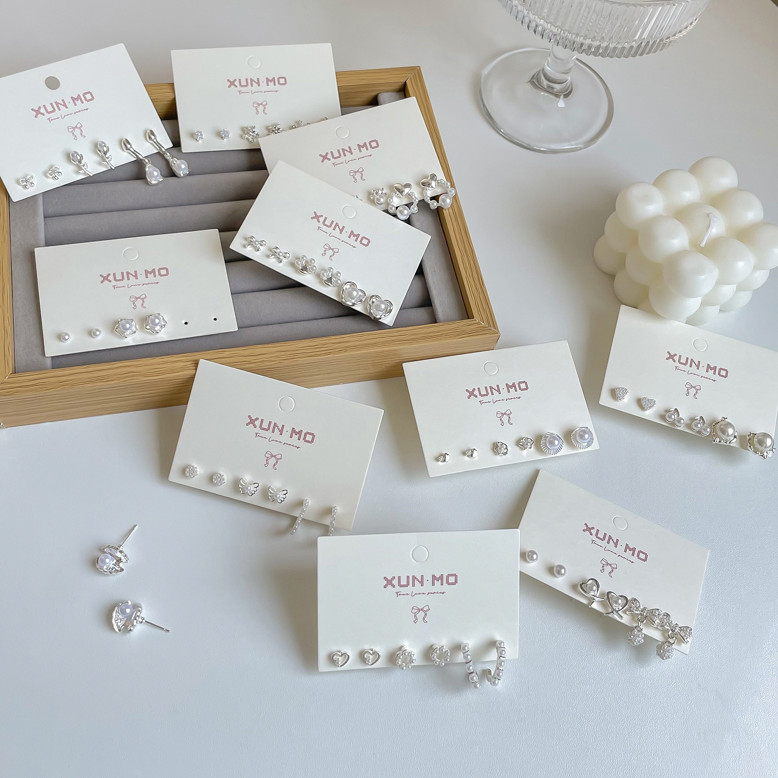 Summer new pearl stud set Collection, women's fashionable, simple and versatile earrings, light luxury and high-end earrings wholesale details Picture