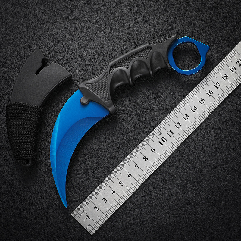 CSGO Claw knife Outdoor high-hardness self-defense weapon knife portable outdoor toy game swing knife unsharpened undefined