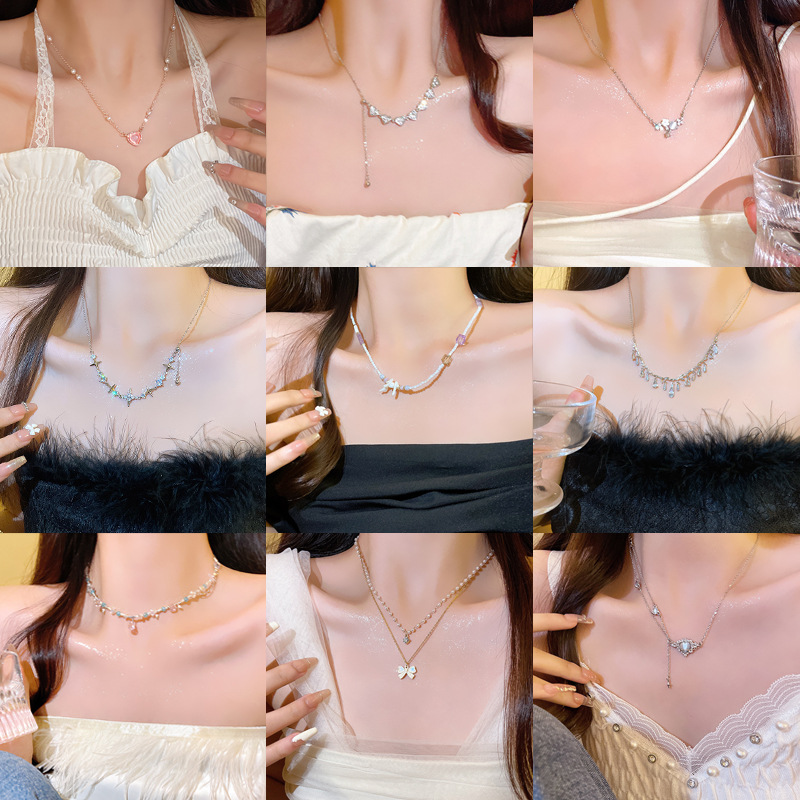 The new pearl necklace for autumn and winter is a versatile and elegant style for women, featuring a chanel-style sweater chain and a high-end collarbone chain accessory full figure