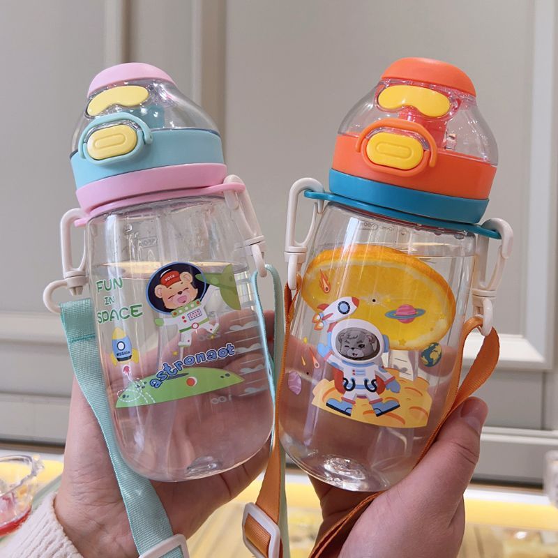 Children's water cup, special straw cup for girls and boys to go to school, cute cartoon portable double drinking water pot for primary school students, plastic full figure