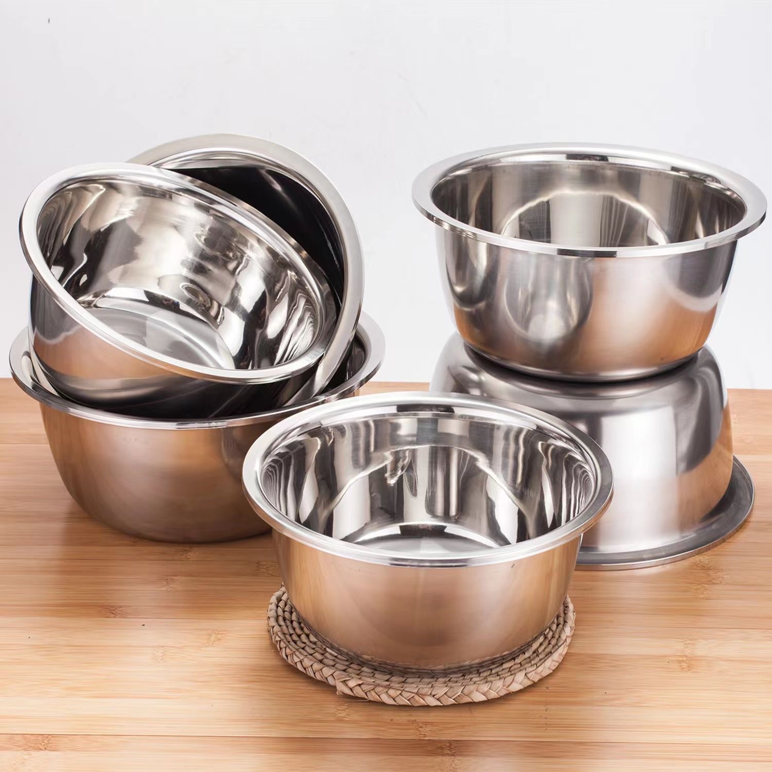 Stainless steel deep basin, flavor bucket with reverse edge, Korean-style seasoning jar, household basin, multi-purpose basin, fruit basin, egg beater basin, special for baking full figure