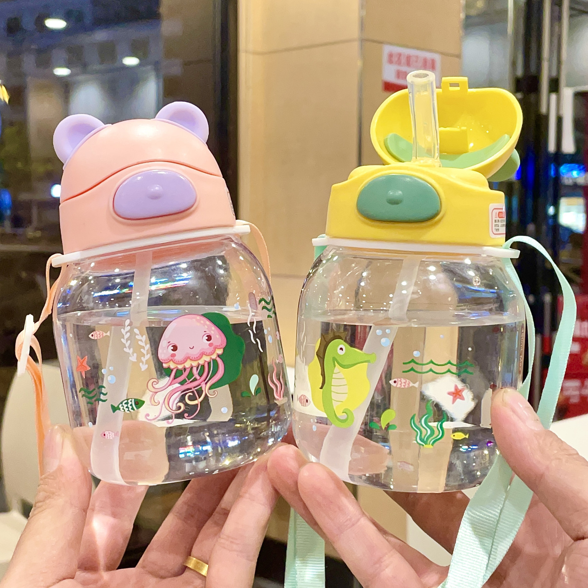 Children's straw cup, cute cartoon, small water cup for kindergarten babies, special water bottle for kids to go to school with scale full figure