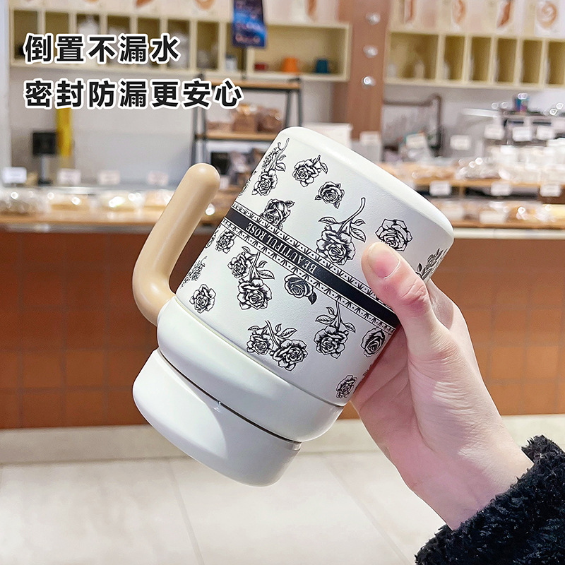 The stainless steel inner liner coffee cup is a 2024 new model with a high aesthetic level and a straw tea-water separation cup Application Scenario