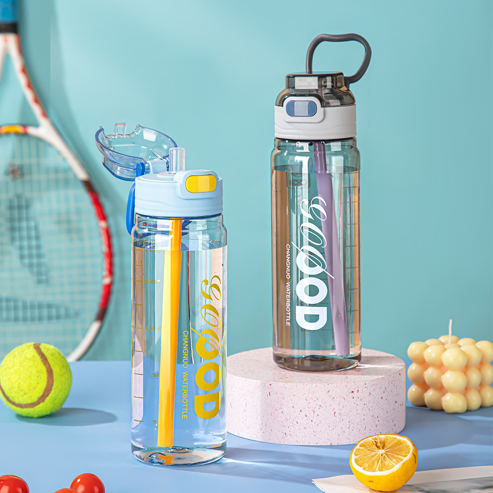 Large-capacity outdoor hand-held plastic cup with scale, student portable plastic sports water cup, flip lid straw water cup Specification drawing