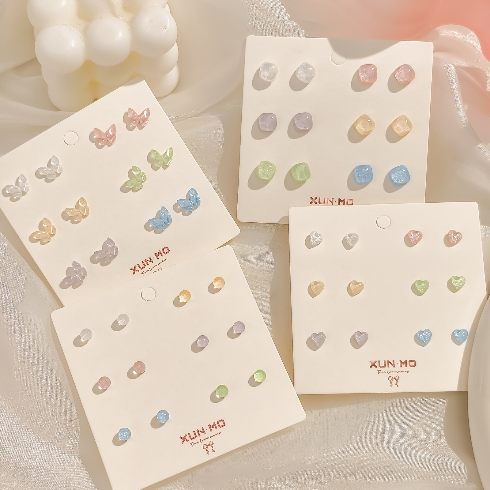 Sparkling colorful heart-shaped ear stud and ear bone stud set for women, delicate, small and simple earrings, versatile and niche earrings wholesale full figure