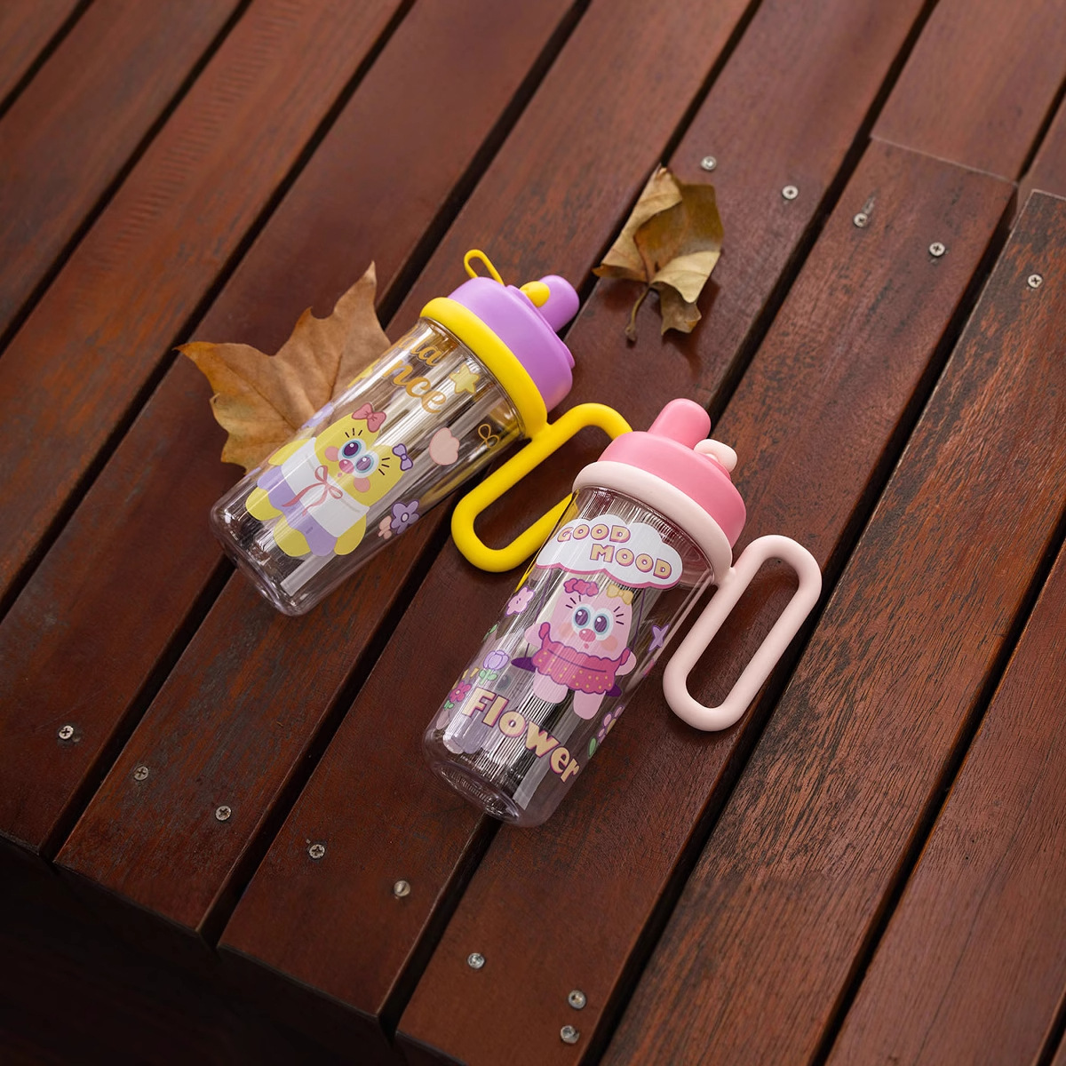 New cartoon children's plastic water cup, high appearance level for girls, double-drinking cup, large capacity, portable, student school handle cup Specification drawing