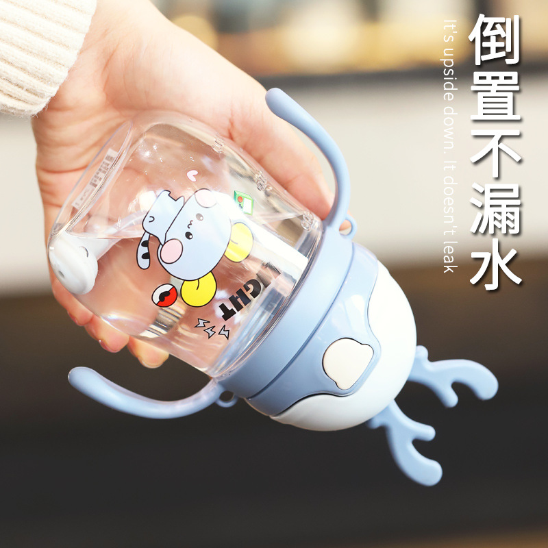 Silver Thousand Little Deer Children's water Bottle, kindergarten shoulder strap, Double handle, dual-purpose straw cup, creative cartoon, unbreakable Specification drawing