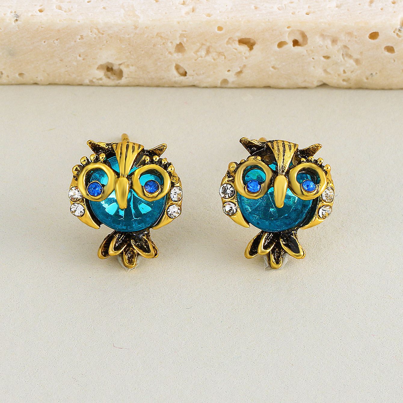 European and American fashionable and elegant owl peacock zircon pearl earrings, women's holiday stud earrings, cross-border accessories details Picture