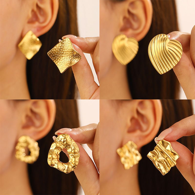 Titanium steel pleated geometric earrings, new cross-border women's irregular round square heart-shaped stud earrings, vintage earrings trend full figure