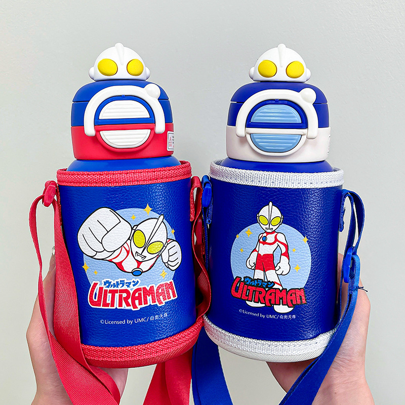Ultraman children's insulated cup with cup sleeve, straw cup, boys' kindergarten school water cup, portable spring lid double-drinking cup full figure