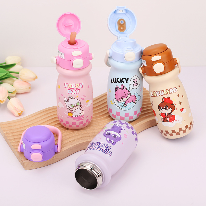 Wholesale of children's insulated cups with high appearance standards, 316 stainless steel large-capacity cartoon children's double-drinking milk bottles and cups Application Scenario