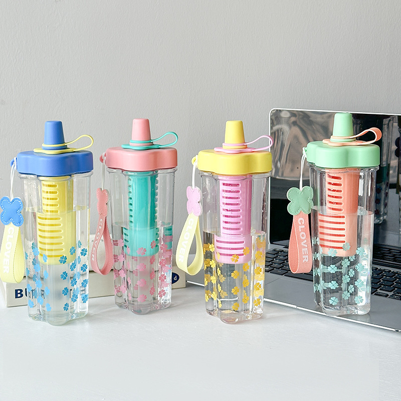Summer high-appearation-level four-leaf clover straw cup, simple and creative, large-capacity plastic water cup for girls to wear outdoors with a tea strapping details Picture