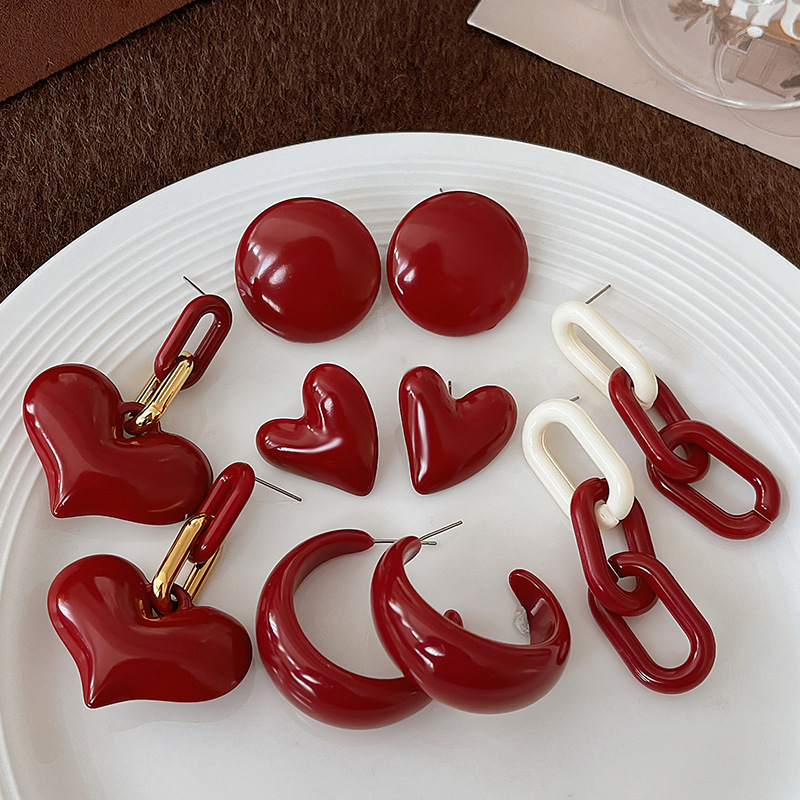 Ankela Red large ear Ring Earrings 2024 New autumn and winter fashion, versatile and elegant stud earrings, light luxury and high-end earrings Application Scenario