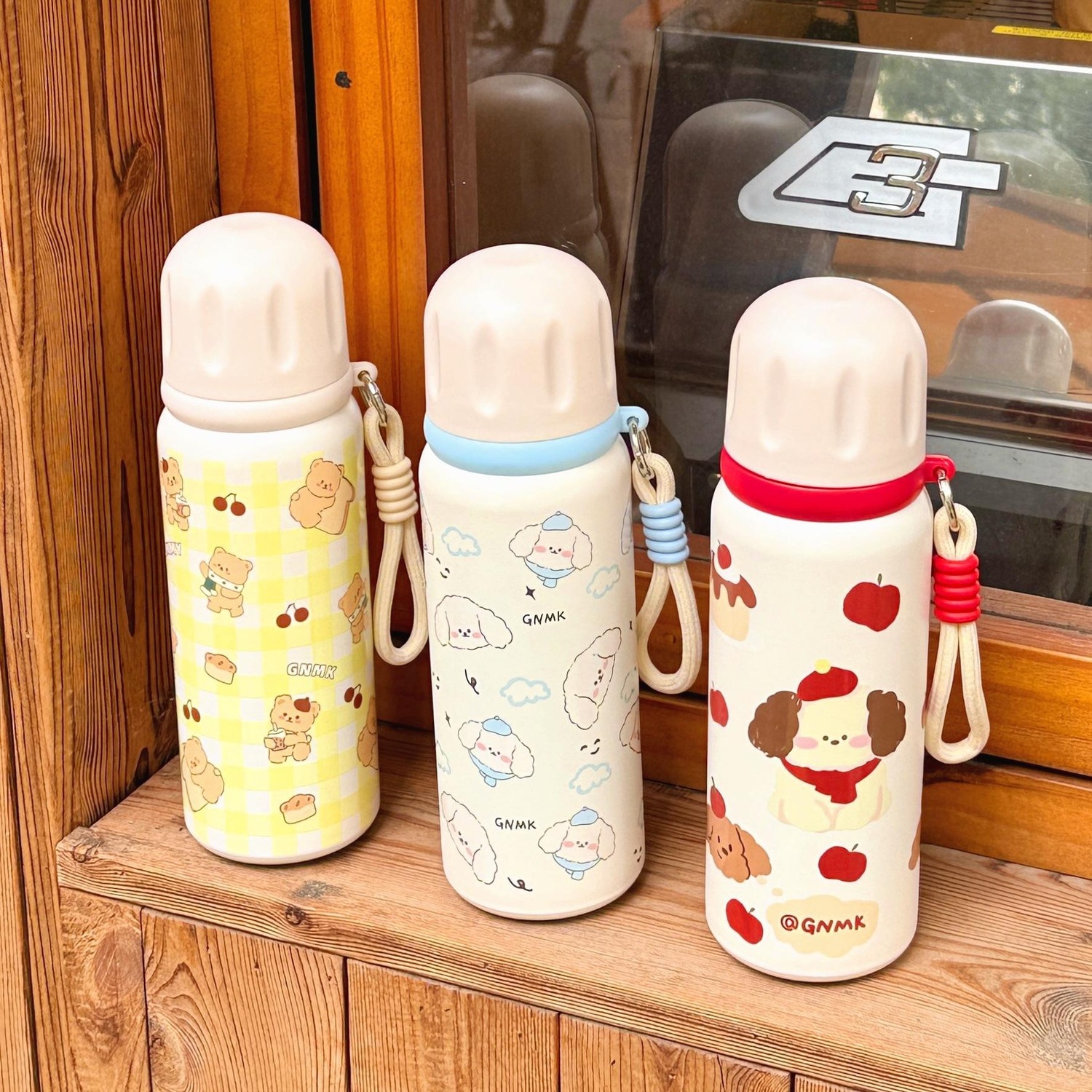 Cartoon bullet-shaped insulated cup with a drawstring lid, drinking cup, special stainless steel cup for male and female students details Picture