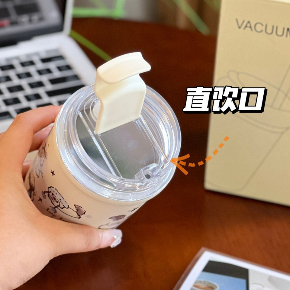 Cute hand-painted winter cat stainless steel insulated cup, cute cartoon high appearance level straw, portable straw water cup Application Scenario