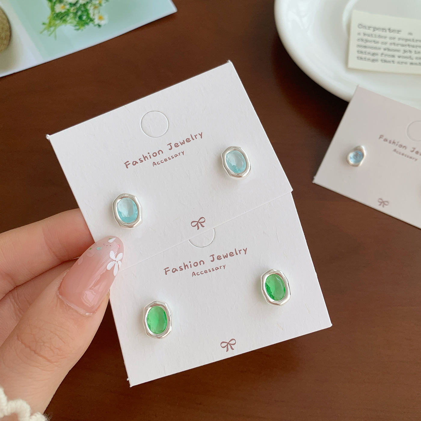 Korean-style sea blue green copper slightly inlaid zircon oval stud earrings, women's silver needle, fresh and fair, elegant and simple daily earrings details Picture