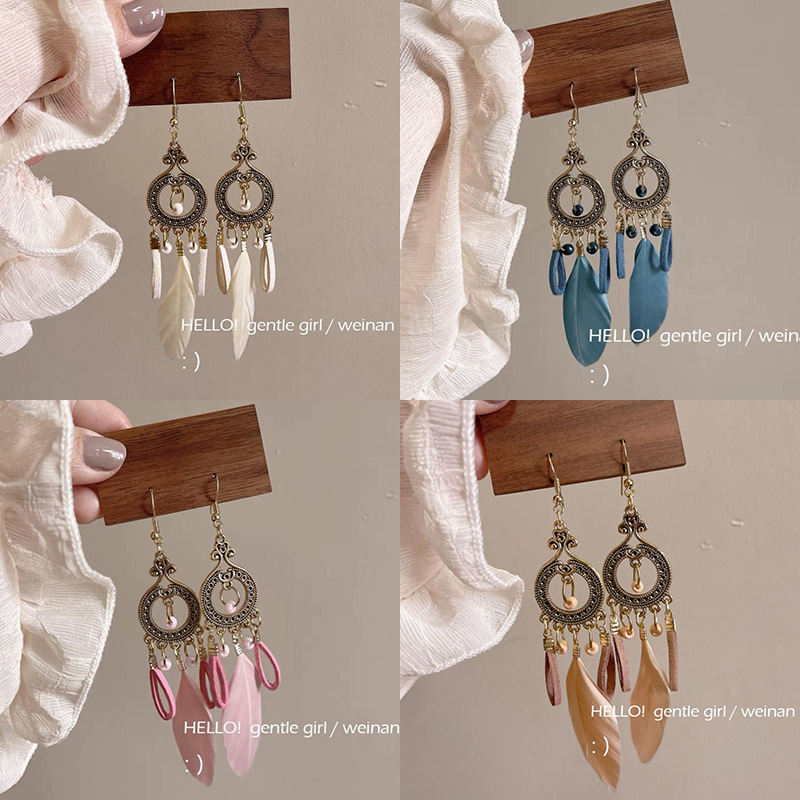 Super fairy tassel feather ear hooks, retro ethnic style Bohemian earrings, high-end long earrings, internet-famous earrings full figure