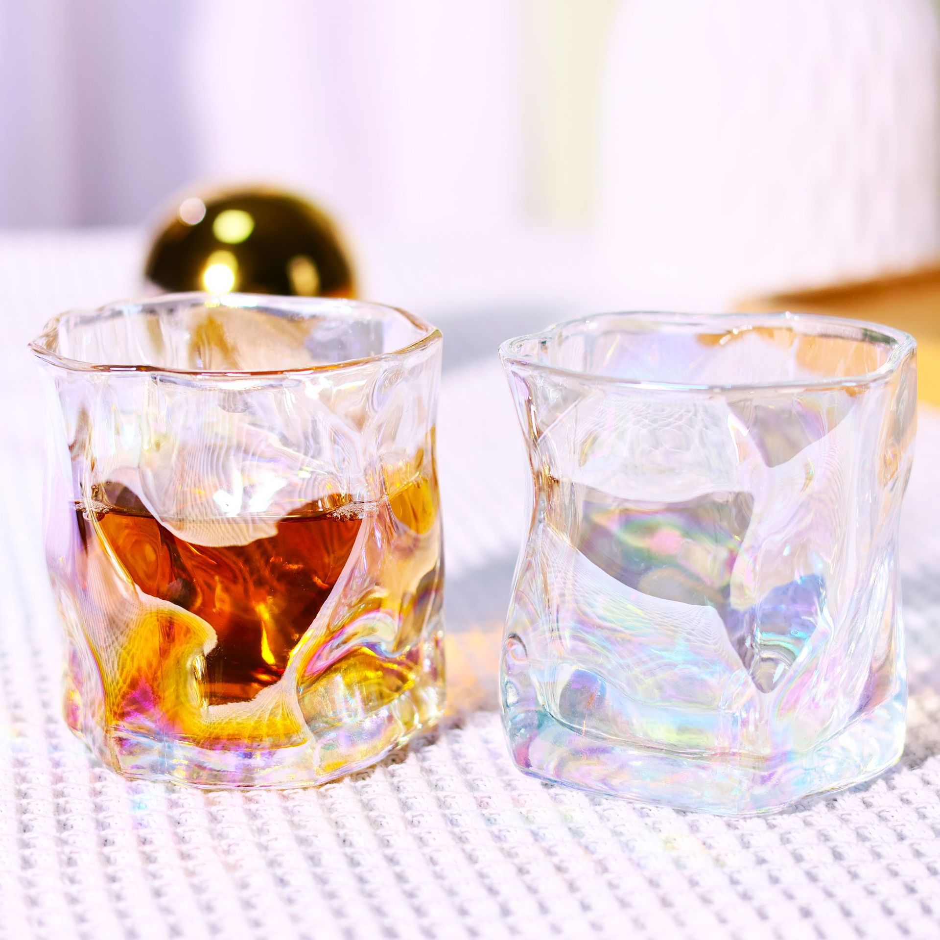 Twist cup, ins high appearance level, irregular whisky wine glass, simple glass cup, summer home origami cup, water cup full figure