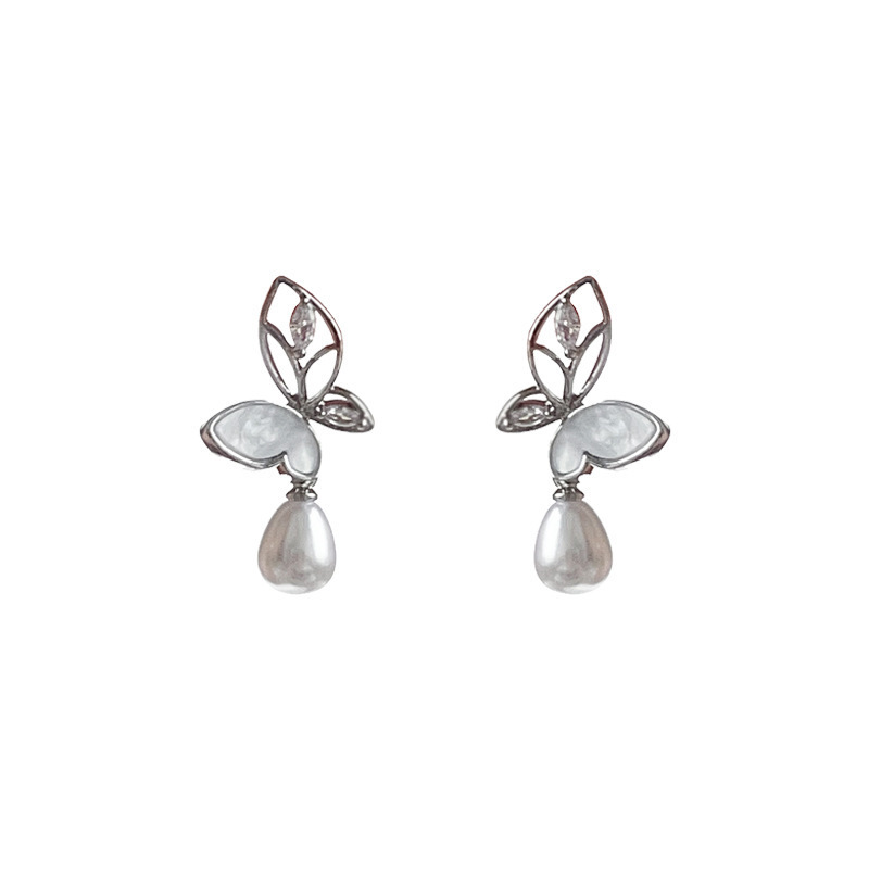 Light luxury and exquisite zircon stud earrings, 2024 bestseller Pearl butterfly earrings, versatile and high-end 925 silver needle earrings Item Picture