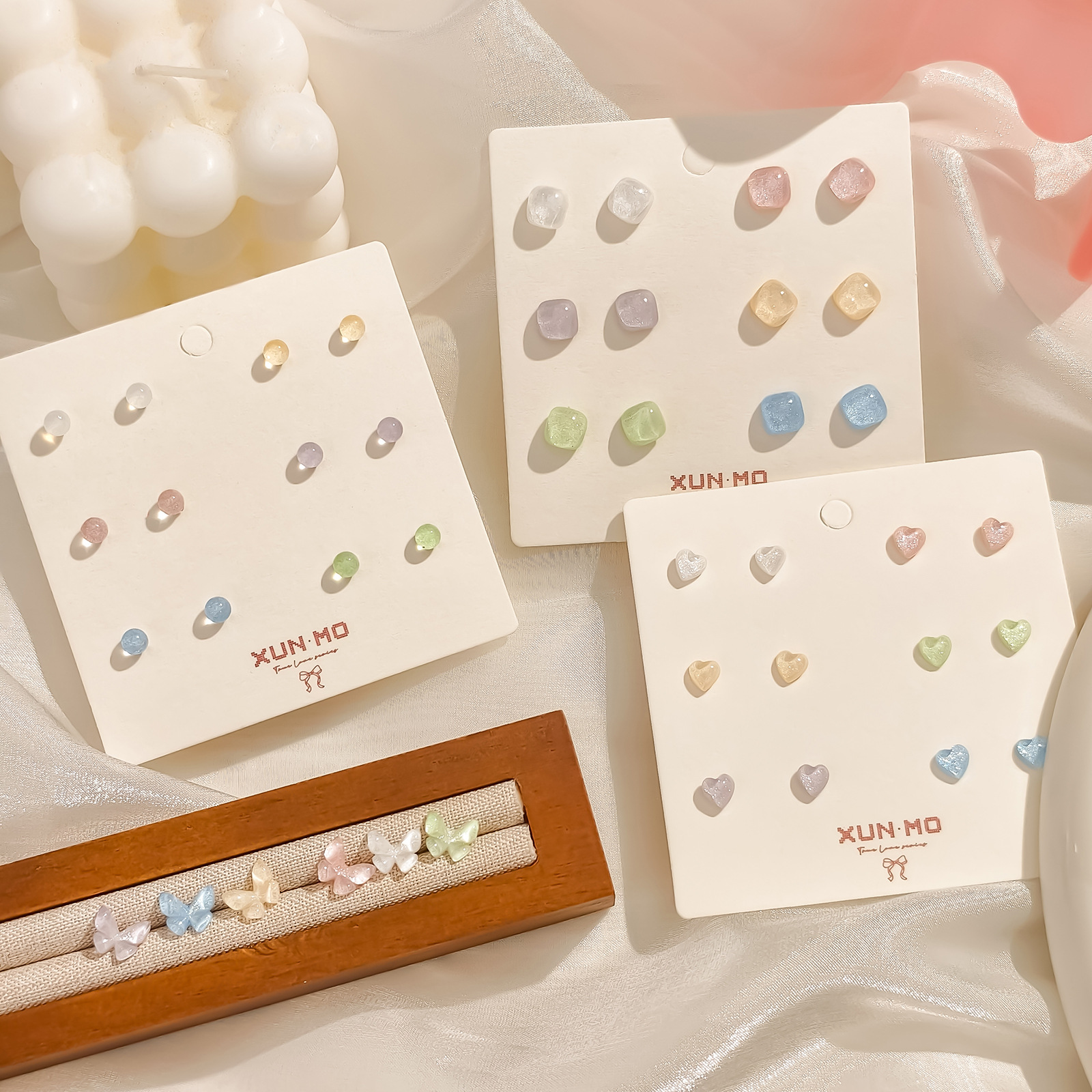 Sparkling colorful heart-shaped ear stud and ear bone stud set for women, delicate, small and simple earrings, versatile and niche earrings wholesale details Picture