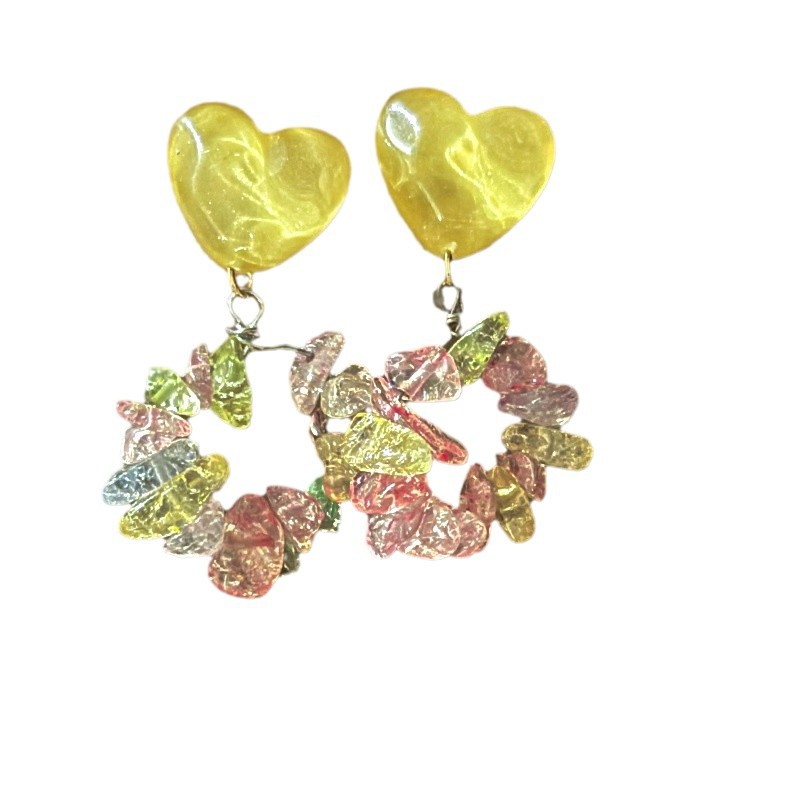 Summer by the seaside, super fairy-like French wave-shaped heart-shaped stone earrings, high-end, niche and elegant vacation stud earrings Item Picture