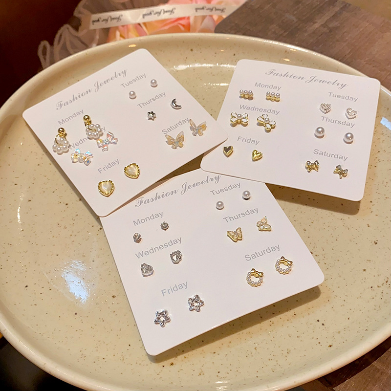 Cute and small 12-piece set of ear studs, 2024 new style, high appearance level, unique autumn bestseller, Internet celebrity earrings wholesale full figure