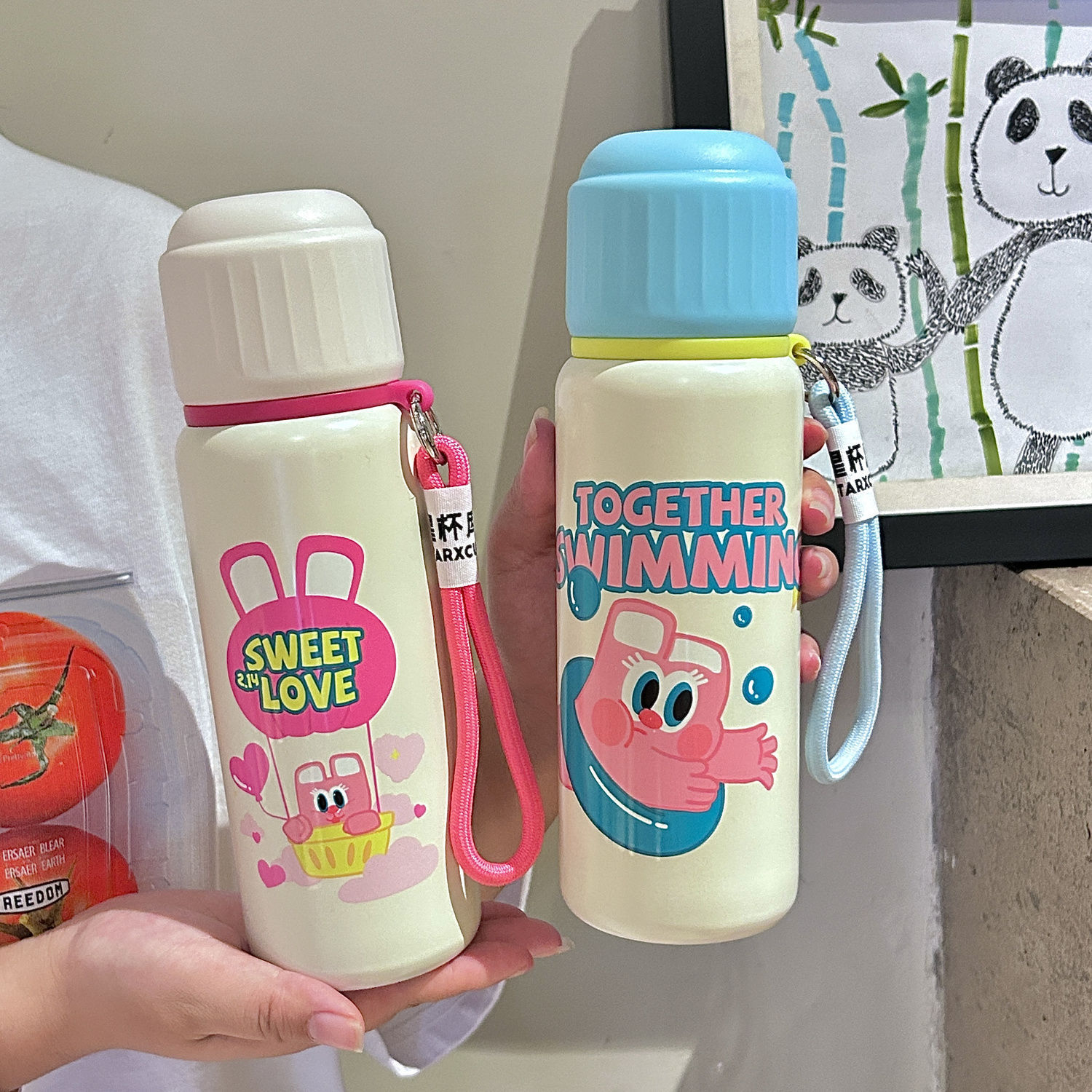 Cute graffiti insulated cup, high appearance level, girls' and children's water cup, large capacity, 316 stainless steel with tea separator, drinking water cup full figure