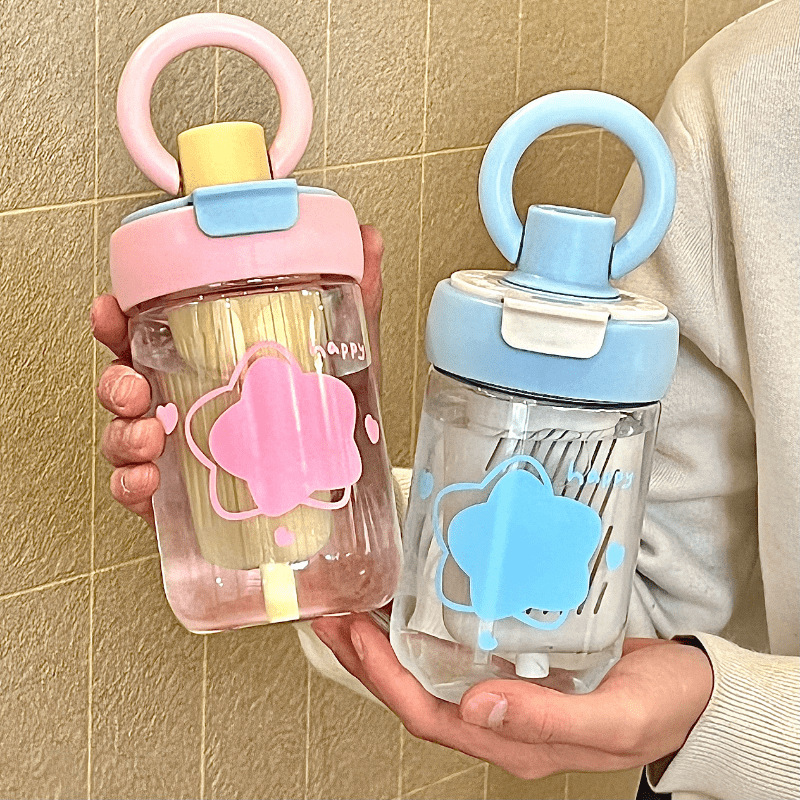 New 2025 large-capacity, simple travel, dual-drinking, carrying ring water cup for women, high appearance level, portable straw cup for students Application Scenario