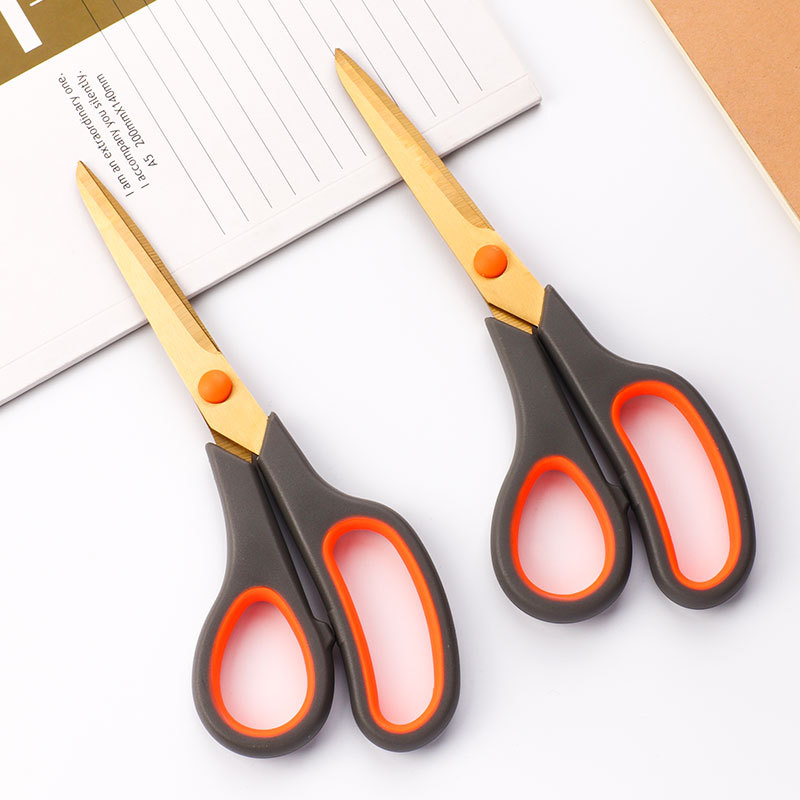 Lin Tai makes stationery scissors, student office and household sewing, paper-cutting knives, Teflon hand utility knives, and gold-plated scissors Application Scenario