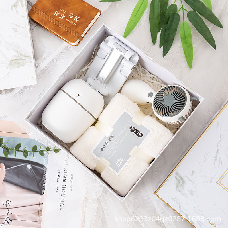 Gift boxes for employees, business company birthday presents, store opening anniversary gift boxes, practical small gifts, and casual gifts details Picture