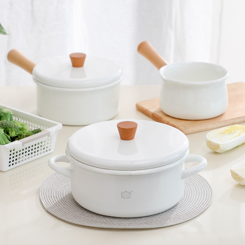 Japanese enamel milk pot, non-stick enamel pot, double-spout wooden handle enamel milk pot, baby food soup pot manufacturer in stock full figure