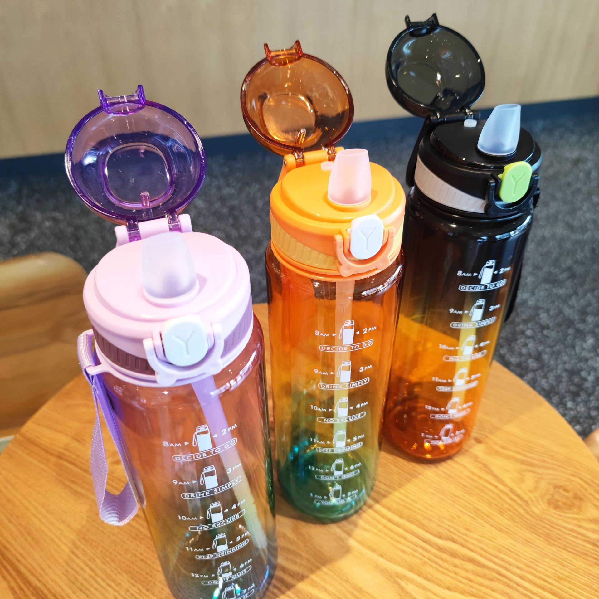 New transparent gradient duckbill cross-border plastic scale travel cup outdoor fitness sports straw space cup full figure