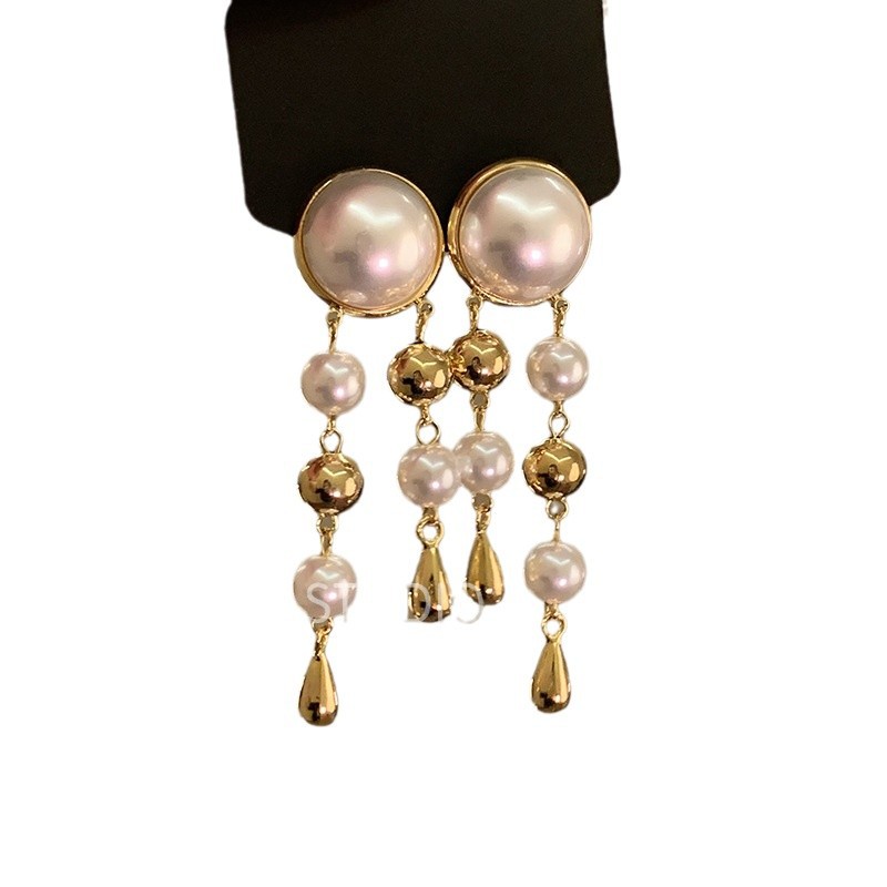 Ethnic-style Miao silver tassel earrings for women, 2024 new high-end stud earrings, new Chinese-style ancient-style horse face skirt earrings Item Picture