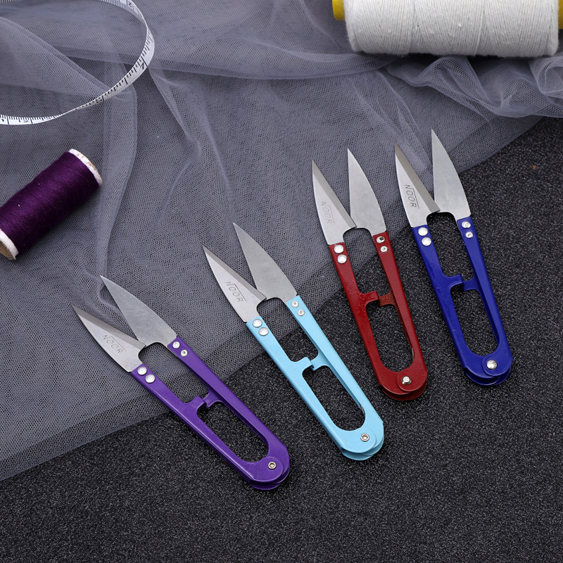 Wholesale of small scissors, U-shaped large spring small yarn scissors, cross-stitch scissors, tailor small scissors, fishing line trimming scissors details Picture