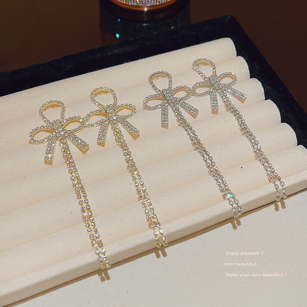 European and American retro, simple, exaggerated and high-end long tassel earrings, geometric exquisite, individual and super fairy-like bow earrings details Picture