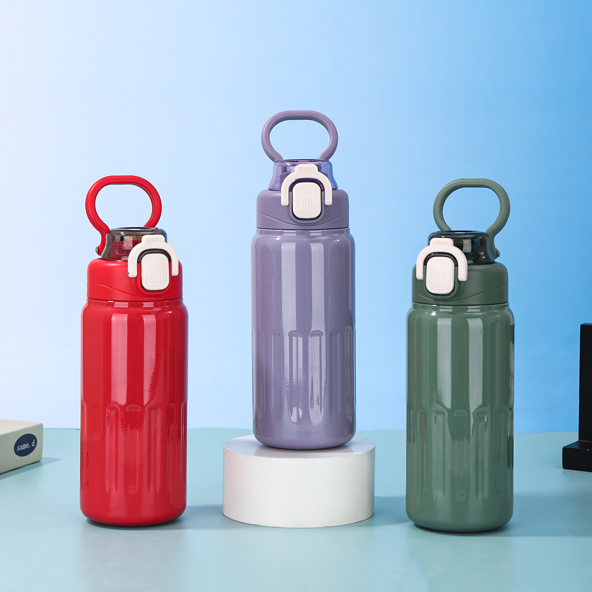 New portable sports water bottle, 316 stainless steel bouncing lid insulated cup, portable outdoor large-capacity straw cup Specification drawing
