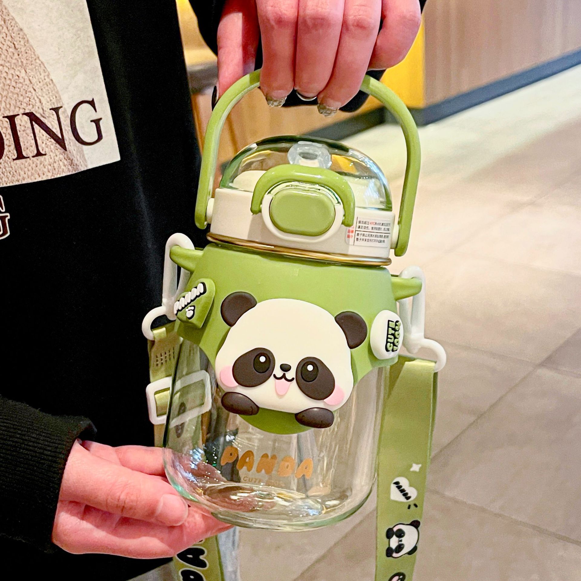 High-quality appearance level panda doll plastic cup, convenient and cute children's small belly water cup, large-capacity new pop-up lid straw cup full figure