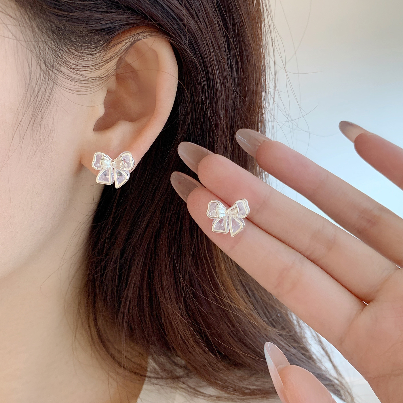 Super ethereal and sweet copper micro-inlaid zircon flower bow stud earrings, women's silver needle, niche, light luxury, high-end and versatile earrings Specification drawing
