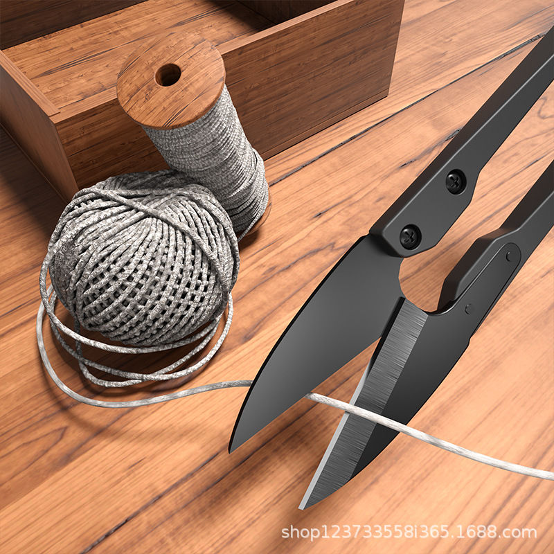 Wholesale of U-shaped scissors for needles and threads, large black yarn shears, small scissors for cutting thread ends in hand cross-stitch, and specialized for clothing Application Scenario